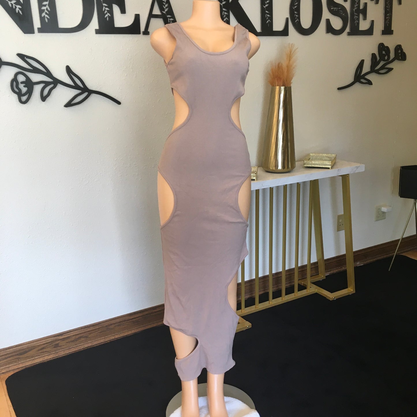 Brown cutout dress