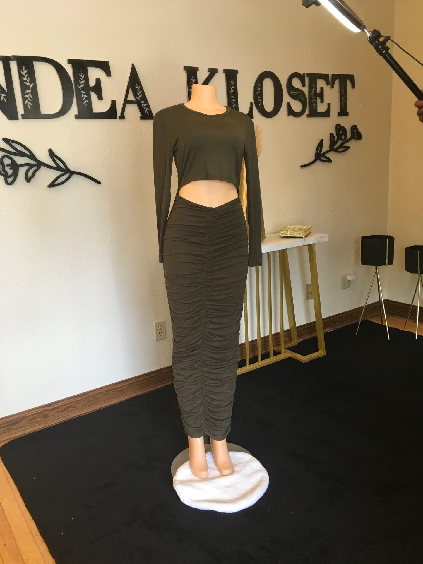 Green sleeved dress