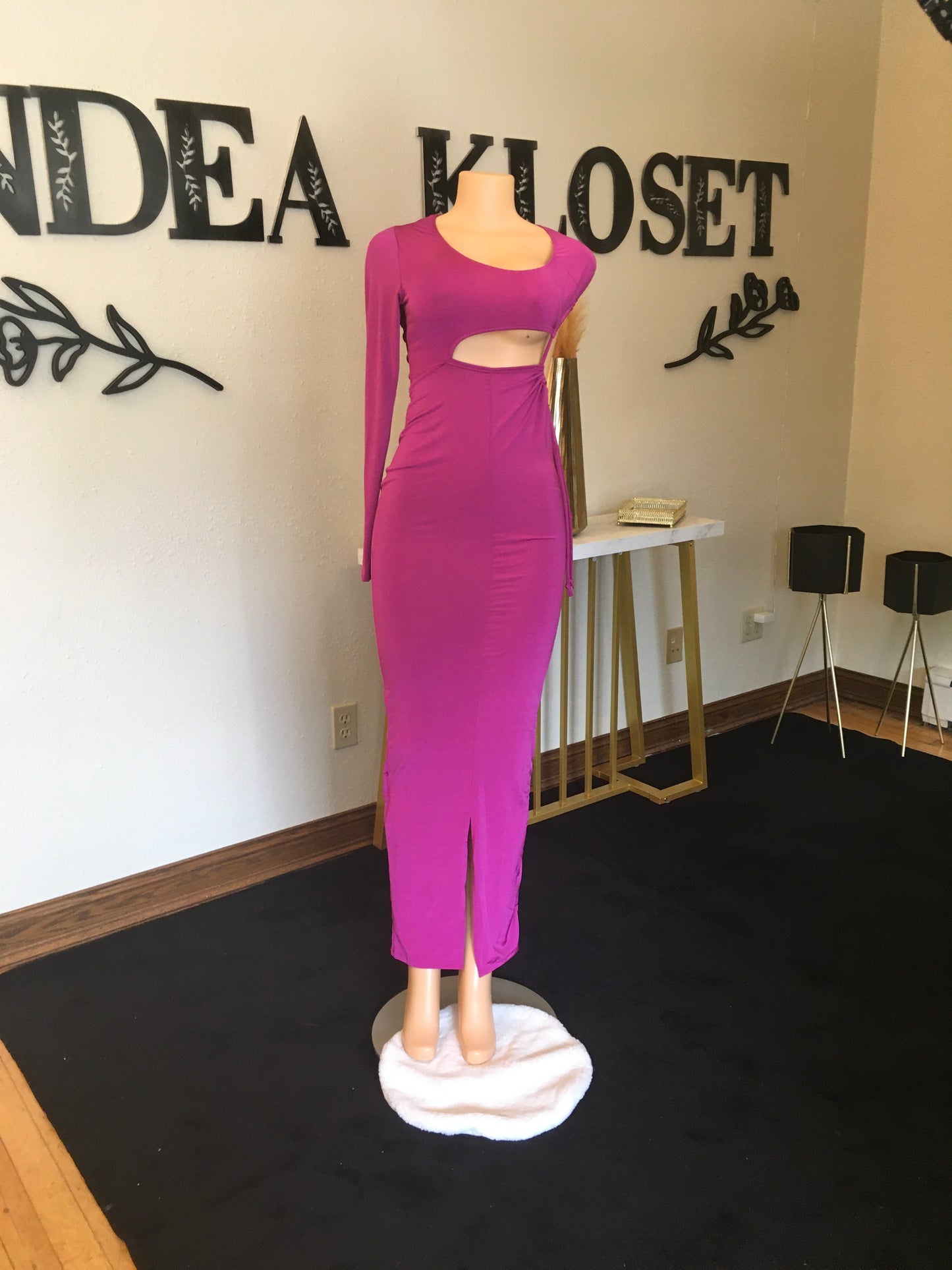 Fusia 1 sleeve dress