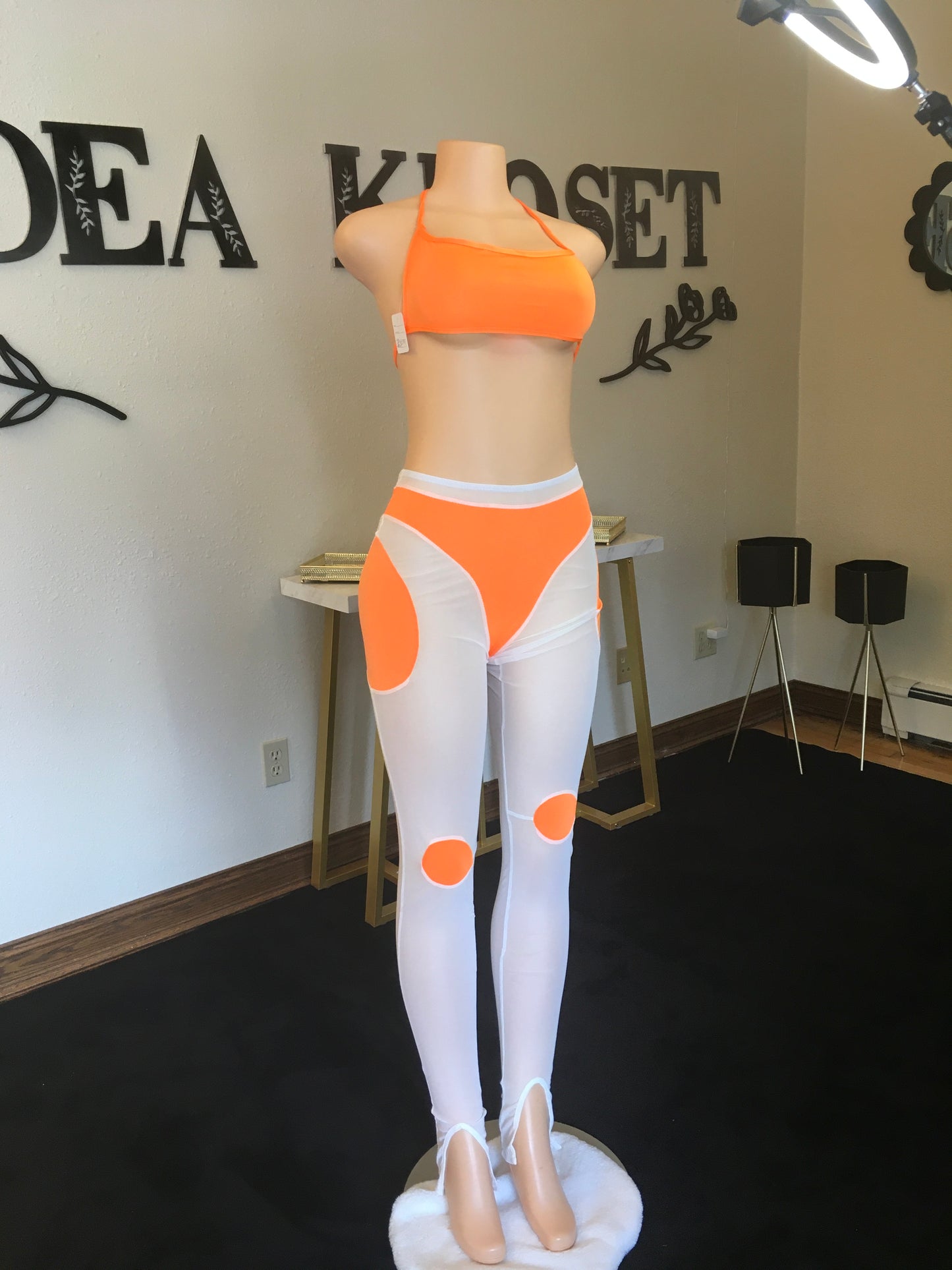 Orange white 2pc